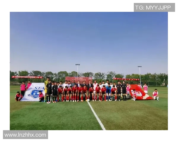 绿茵场上逐梦行球韵诗情共此生